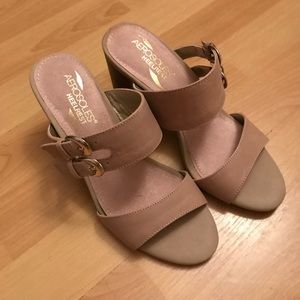 Aerosoles Black and Tan Pair